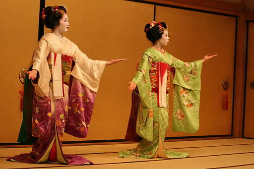 Danseuse japonaise